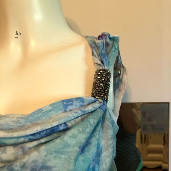 Ricki’s 1 sleeved tee shirt - Picture 3 of 6